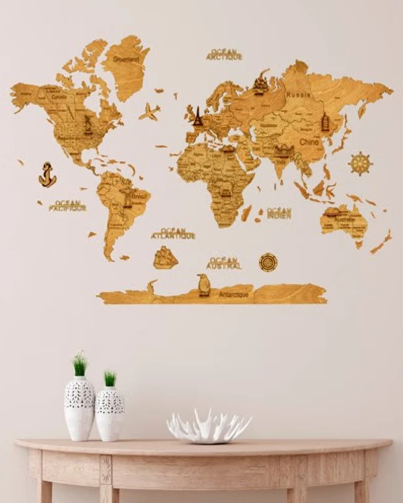 Carte du monde en bois à accrocher